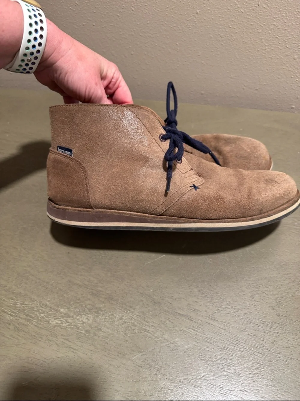 Hari Mari Men's Suede Chukka Boots in Taupe with Navy Laces size 9